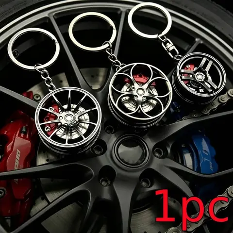 Car Keychain Rotating 360 Degree Brake Disc HUB Design, Creative Car Key Chain for Men, Cool Gift Idea, Stylish Auto Accessories, Car Key Accessory