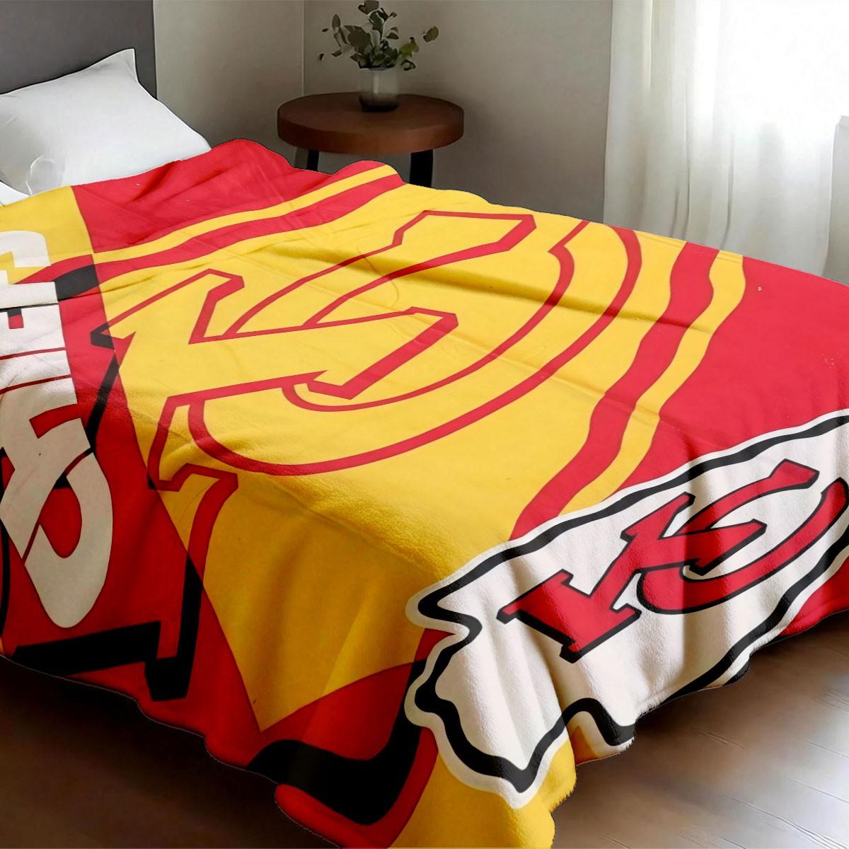 Kansas City Chiefs Flame Logo Flannel Blanket, Soft Lightweight Warm, Bedroom Holiday Decor, All Seasons, Bed Sofa Office Camping Travel Gift