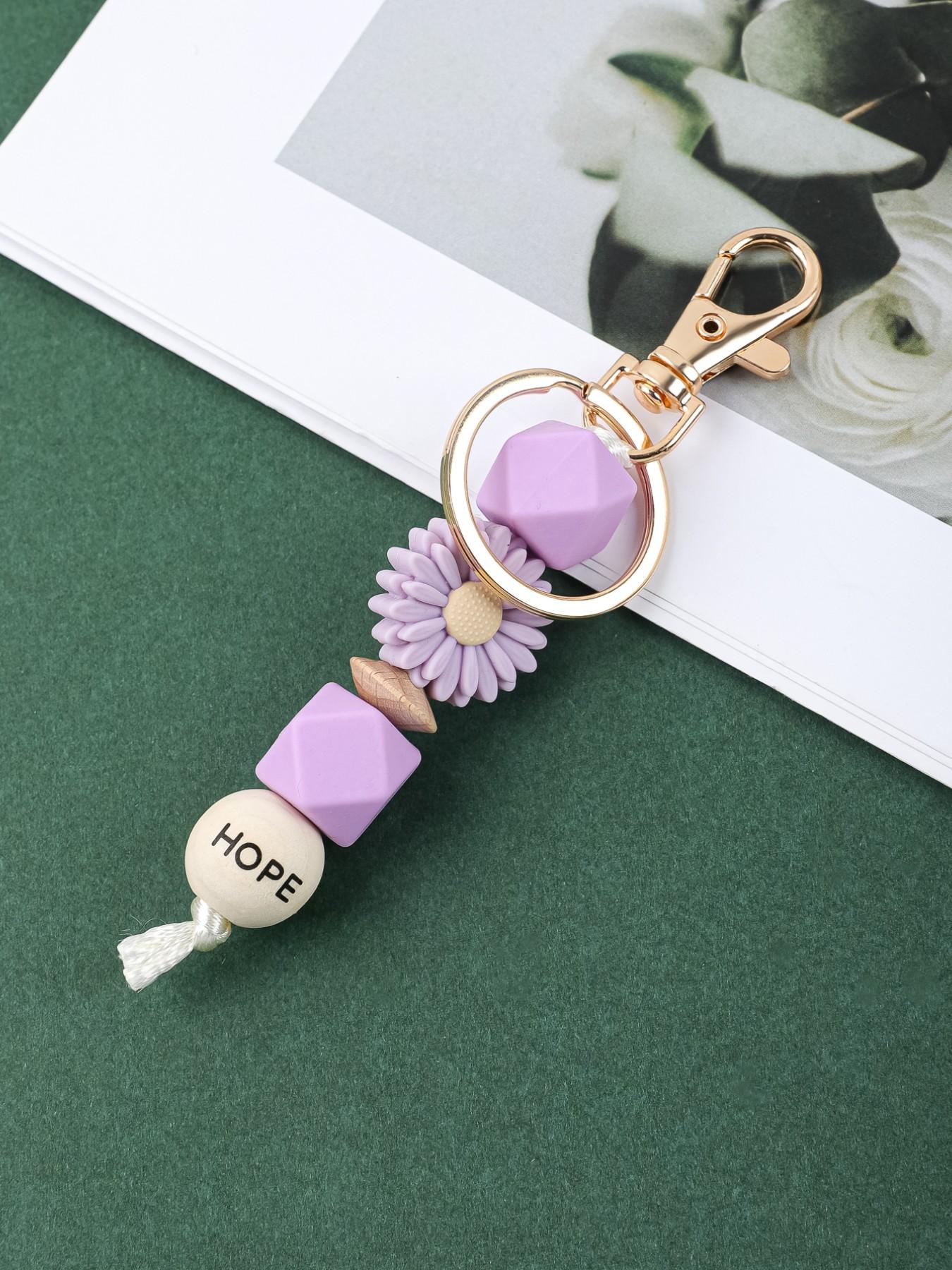 Elegant Daisy Keychain, Soft Silicone Beaded Wristlet, Perfect Mother's Day Gift for Mom, Viral Tiktok Accessory, 1pcs