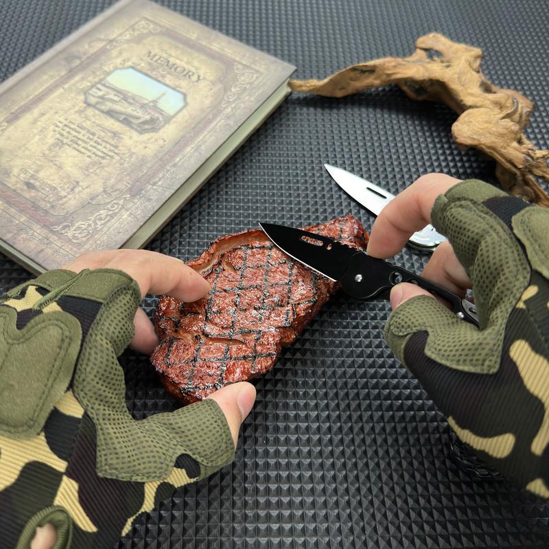 Folding knife, suitable for mountain climbing, camping and survival. High-quality anti-rust blade, specially designed for extreme conditions