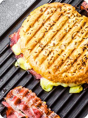 Panini Maker, iSiLER 2 Slice Panini Press Grill, Electric Sandwich Maker Non-Stick Coated Plates, Opens 180 Degrees for Cooking Breakfast Snacks