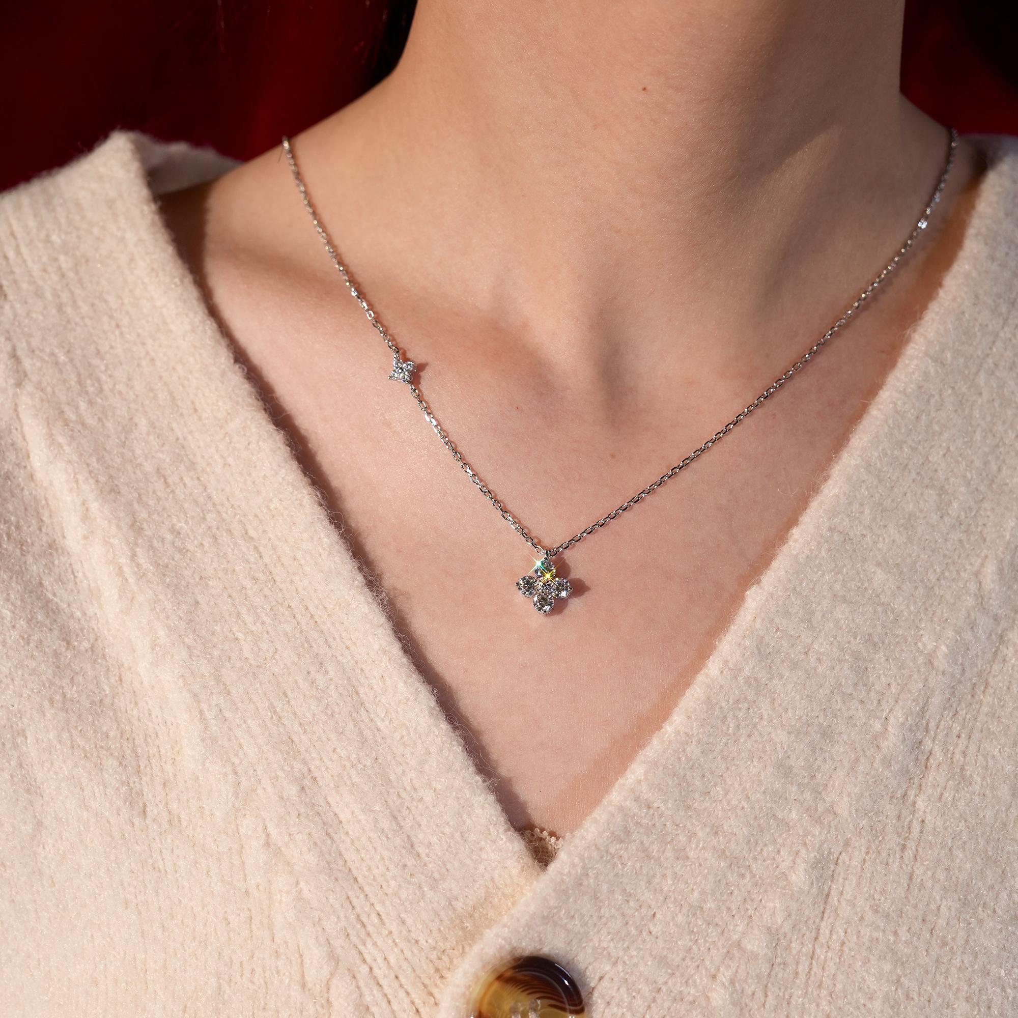 【#395】Elegant 1.2CT Clover Synthetic Moissanite Jewelry in 925 Sterling Silver