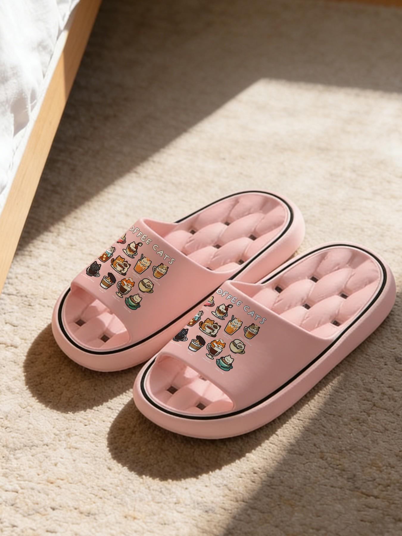 1 Pair Coffee Cat Themed Printed Hollow Massage Thick Sole Slippers, Cute Healing Style, Non-slip Soft Sole, Quick-dry for Bathroom, Indoor & Outdoor Dual-use, Open Toe Slides, Bathroom Casual Slippers