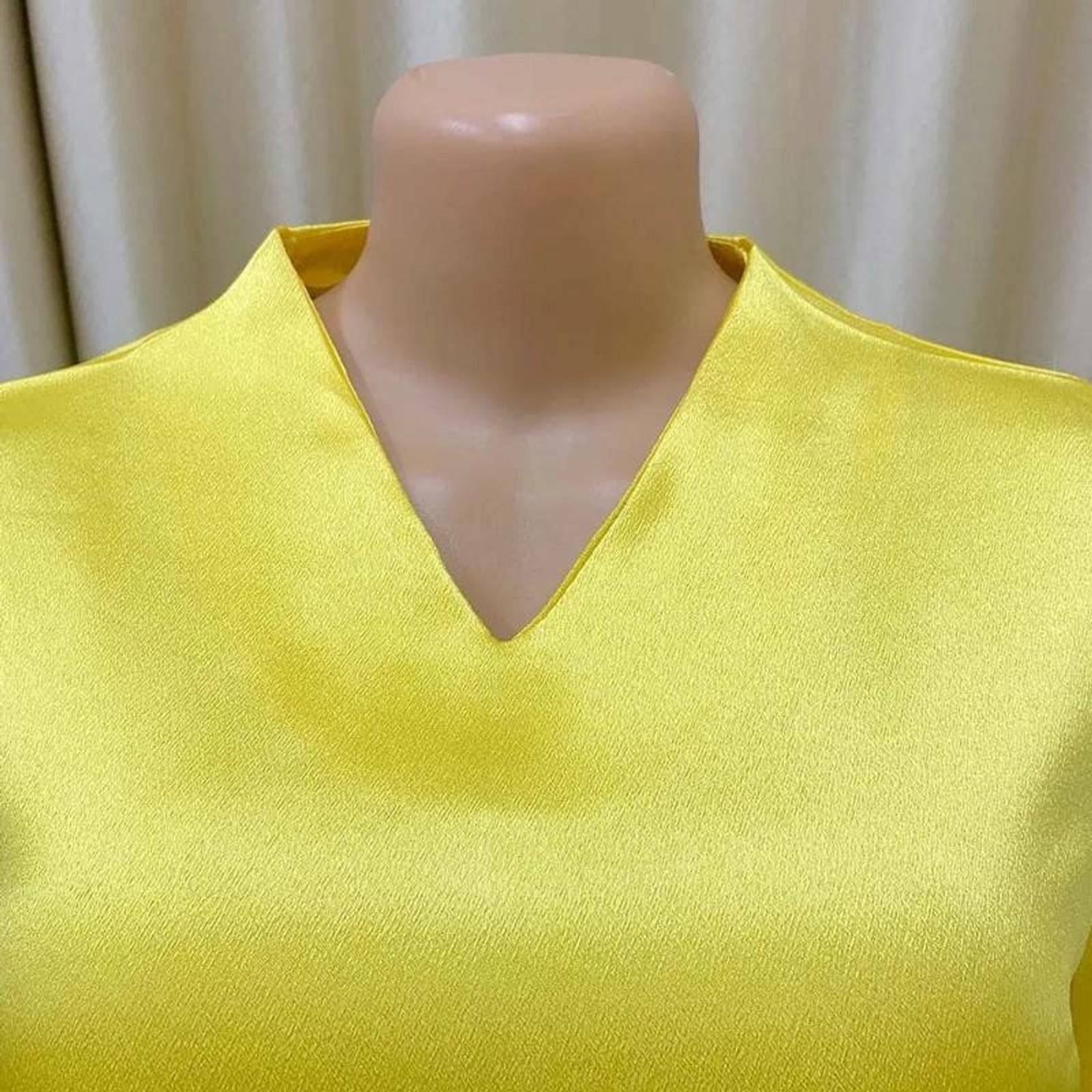 summer spring clothes 2025 new Office Blouse for Women Elegant Stylish V Neck Full Sleeve Front Split Solid Satin Luxury Party Dinner Occasion Shirts Light Top Womenswear Check Gamis Basic Fitted Minimalist Red Blouse_Red