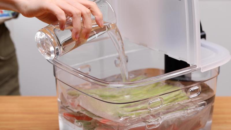 EVERIE 12QT Sous Vide Container Pot Collapsible Insulated Lid Removable Rack Summer Cooking Ware Compatibe With Anova Nano AN400 / AN500-US00 / Instant Pot and Breville Joule(EVC-1202-Nano)