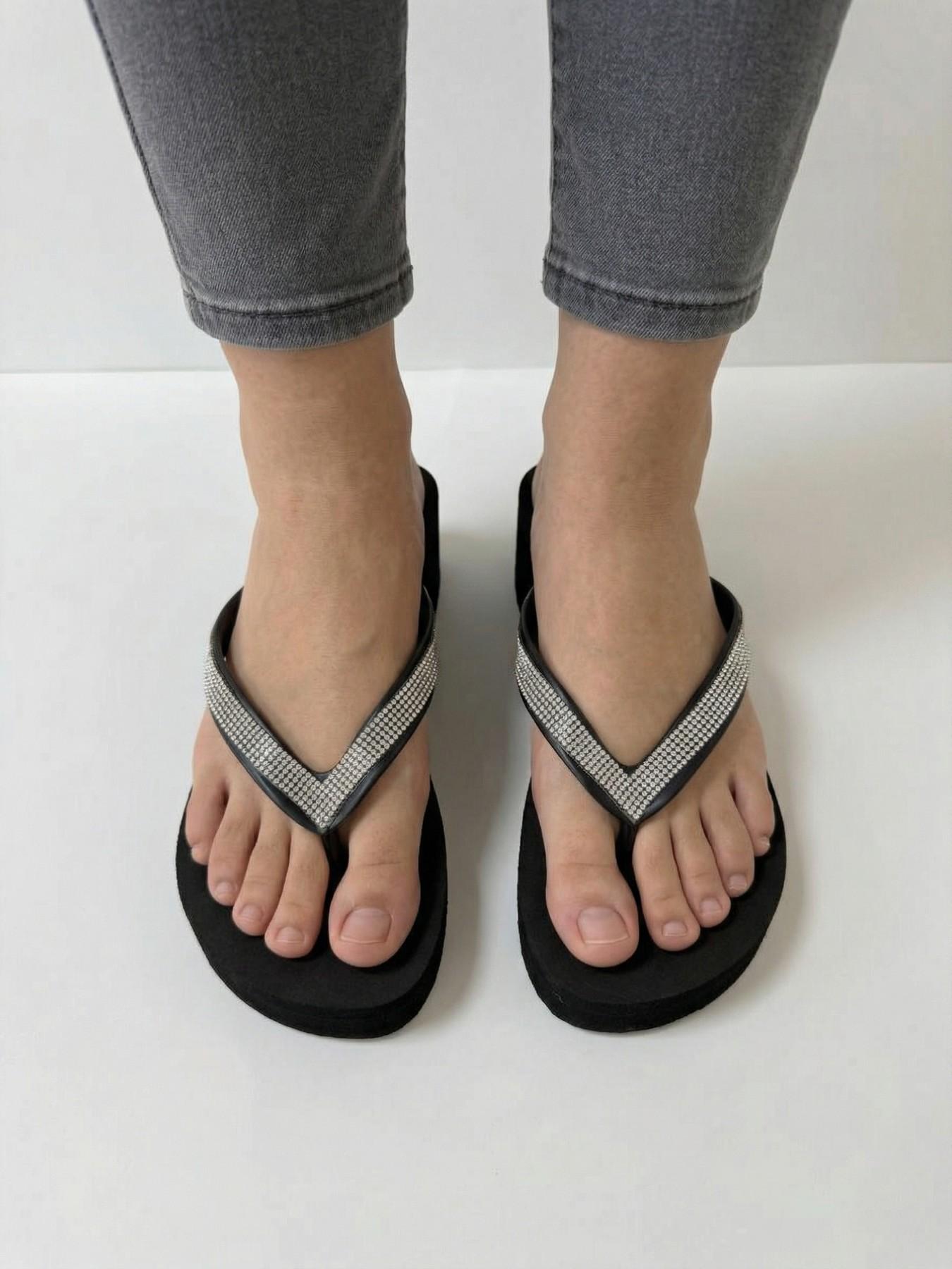 Summer New Rhinestone Thick Sole Sandals for Women, Wedge Platform Shoes, Beach & Poolside Height-Boosting Slippers