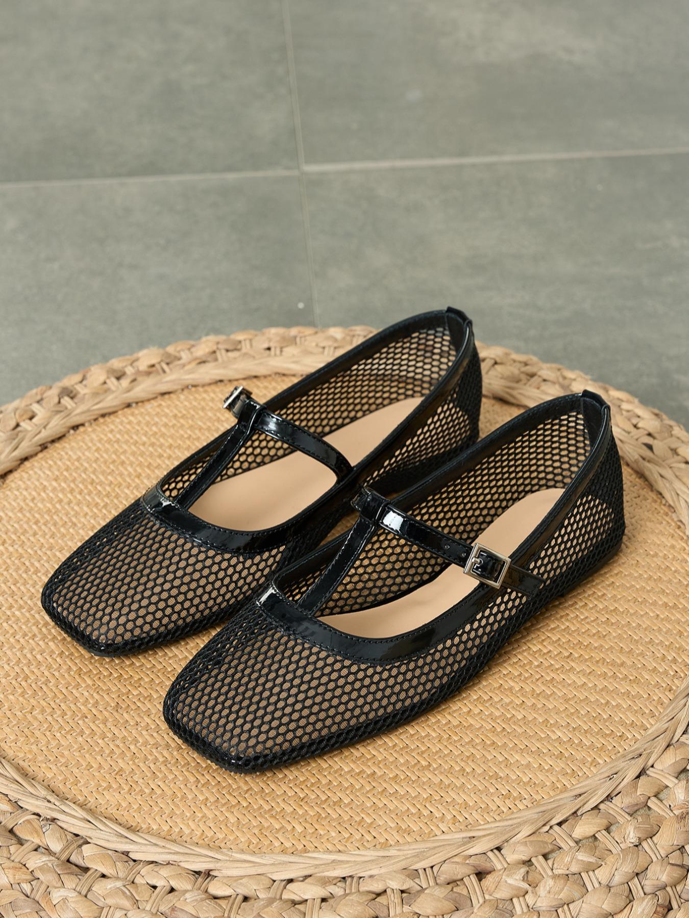 Women's Mesh Slip-On Sandals, Breathable Summer Beach Shoes, Casual Medium Width, Comfortable Rubber Sole, Perfect for Outdoor Activities, Breathable Flats