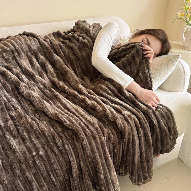 Solid Color Flannel Blanket, Soft Comfortable Throw Blanket, Soft Lightweight Blanket, Air-conditioned Room Blanket, Warm Nap Blanket for Home Office Travel,Christmas Gifts For GF