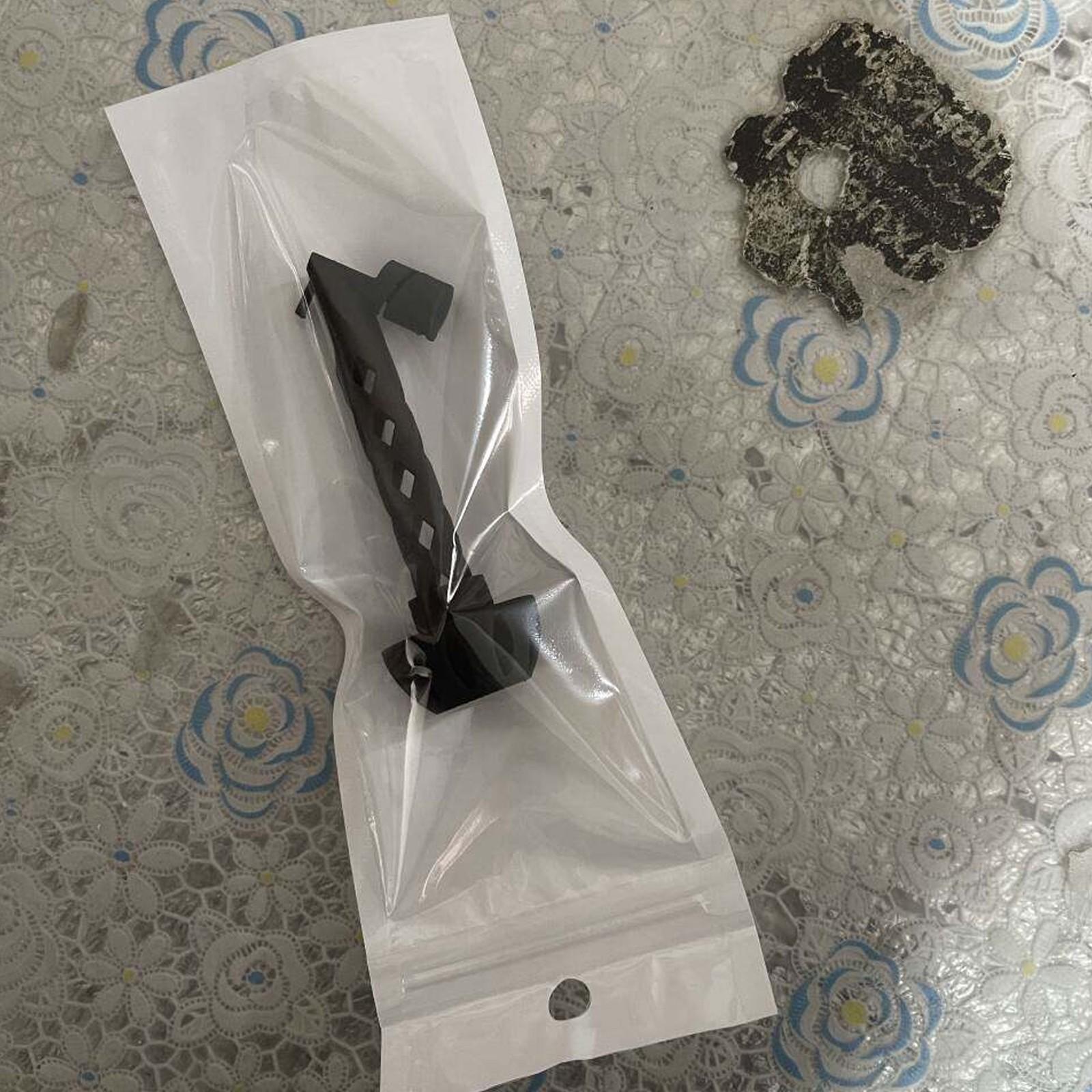 1/2 PCS Fly Fishing Magnetic Fly Threader, Fly Threader Fishing Anglers Tippet Threader, Fishing Accessory to Easily Rig Small Flies & Tippet on Water, Make Fly Tying Simpler, Works with Most Hooks, tippets, and Fly Styles