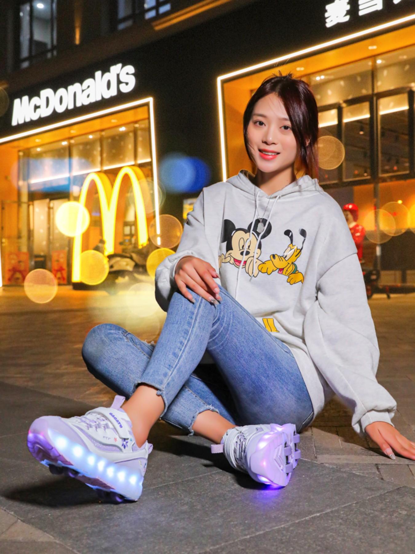 Girls' Four-Wheel Roller Skates, New Wheel Sports Shoes, Adjustable Velcro Skate Shoes, Breathable Mesh, LED Light-Up, USB Charging, Shoes with Wheels