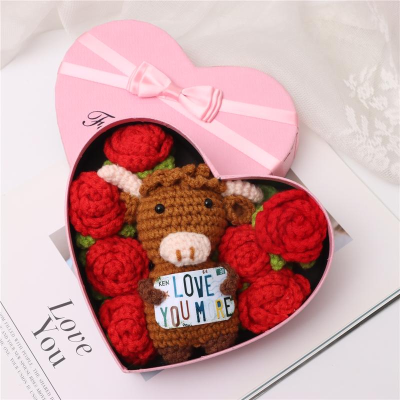 Valentine's Day Gift Handmade Rose Bouquet Box, Heartfelt Wishes Highland Cow Design, Perfect for Wife Girlfriend Birthday Present, Crochet Bouquet Gift