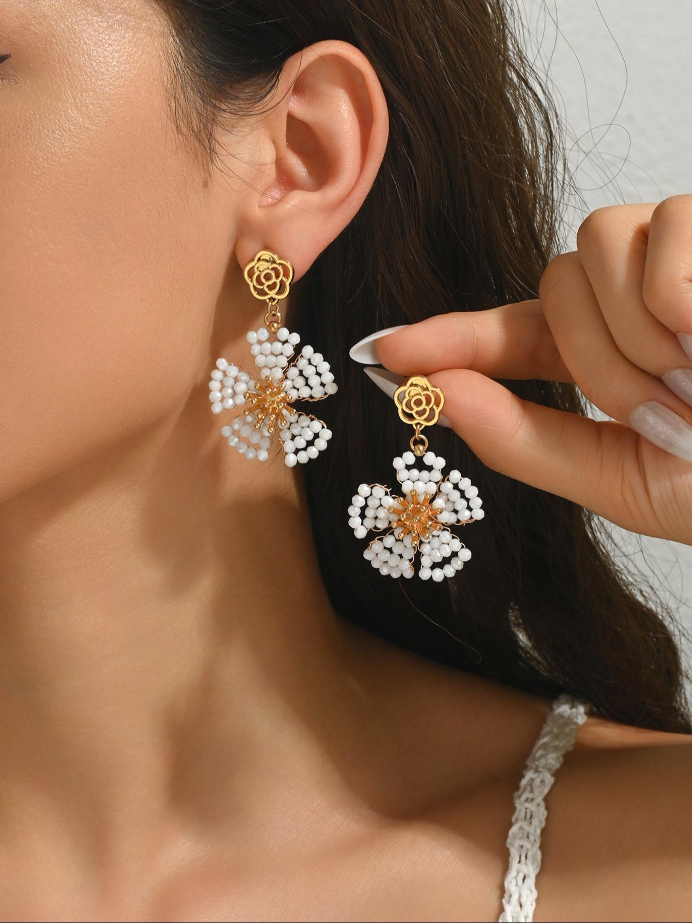 A pair of handcrafted, bohemian-style vintage dangle earrings featuring beaded floral designs—the perfect gift for a loved one, mother, or friend. An ideal present for Valentine's Day, Mother's Day, International Women's Day, wedding season, Thanksgiving