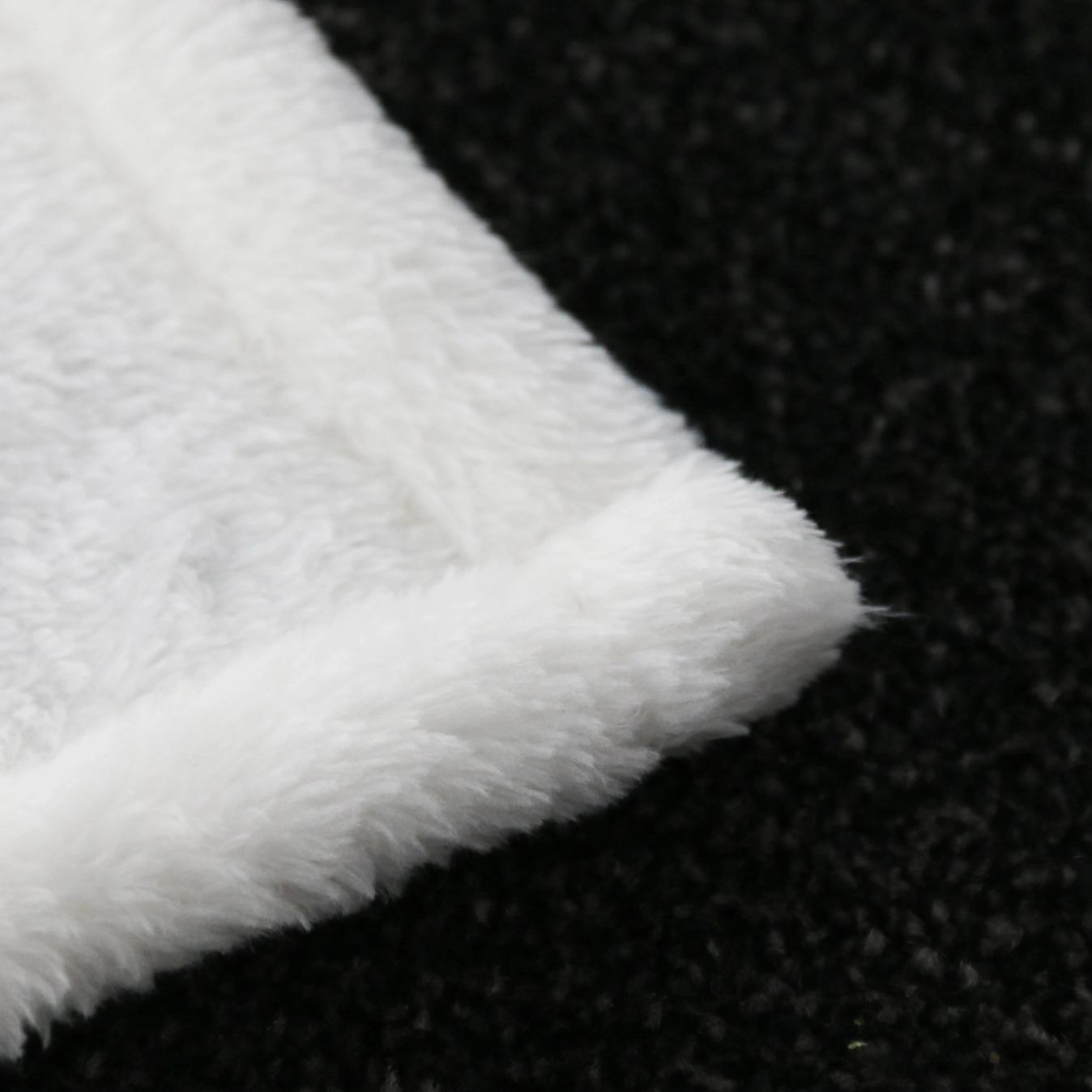 Cute Capybara Cartoon Blanket Soft Plush Throw Cozy Warm Flannel Blanket for Sofa Bed Kids Room Nursery Travel Home Decor Gift