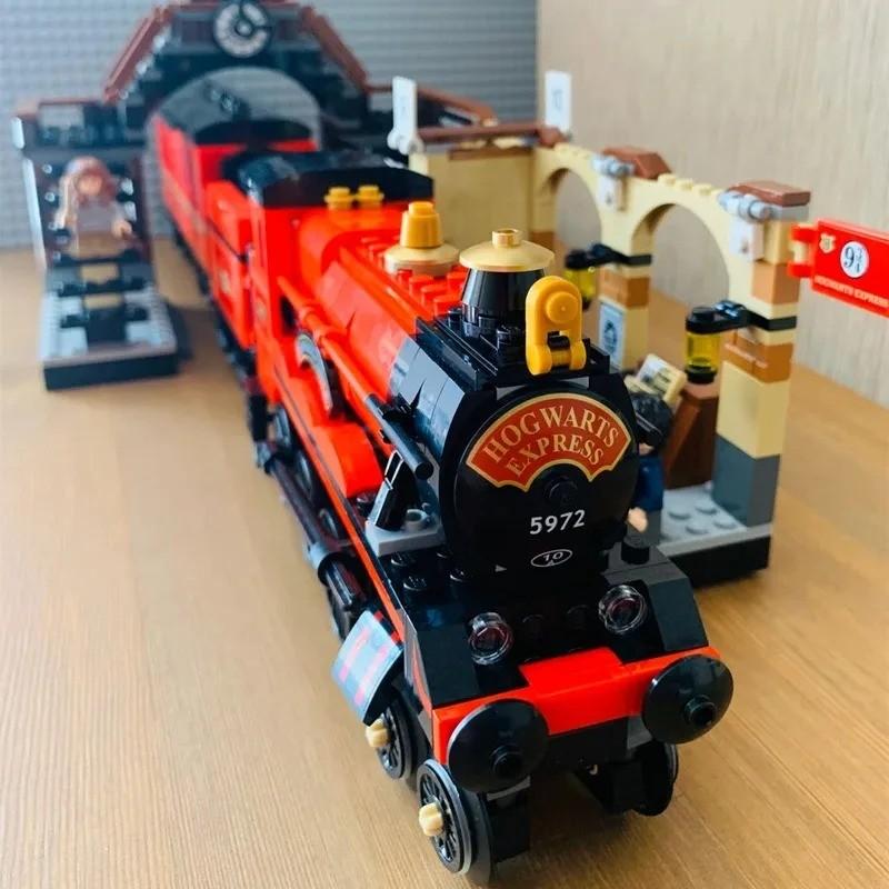 801PCS Classic Steam Train Building Block Set DIY Building Blocks Model Vintage Railway Station Model Kit Building Sets 18+