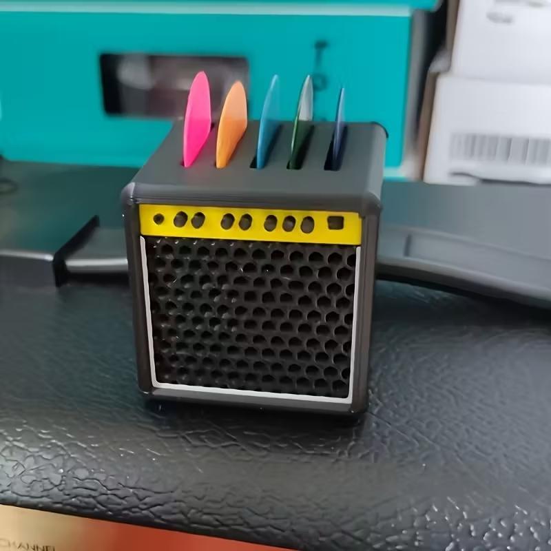 Guitar Pick Storage Box with Pickup Design, Non-Slip Base, Portable Guitar Pick Case, Ideal Gift for Musicians, Durable Construction