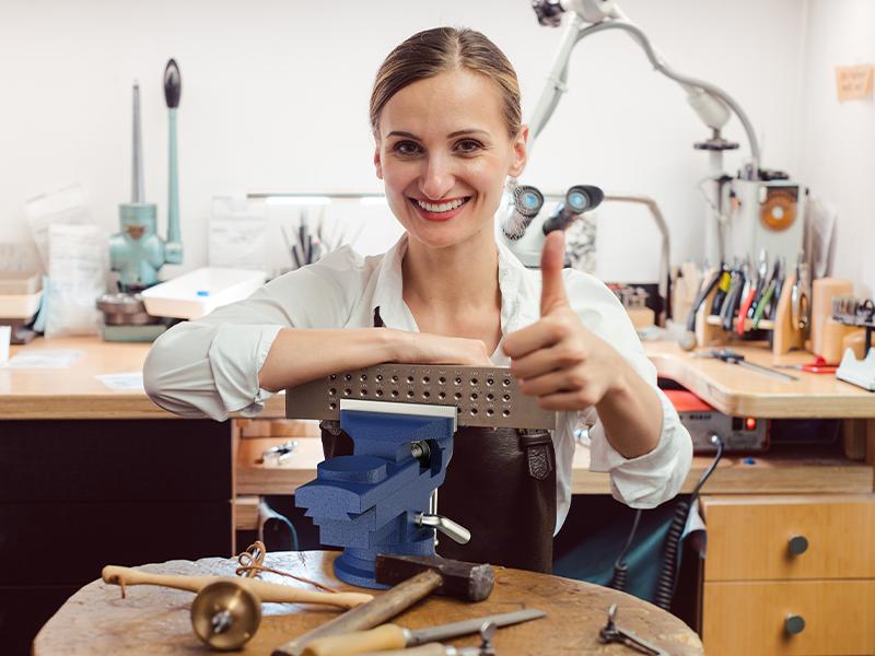 Universal Table Vise 3 Inch, 360 ° Swivel Base Bench Clamp Home Vise Clamp-On Vise Repair Tool Portable Work Bench Vise for Woodworking, Cutting Conduit, Drilling, Metalworking - Blue Heavy Duty Hardware