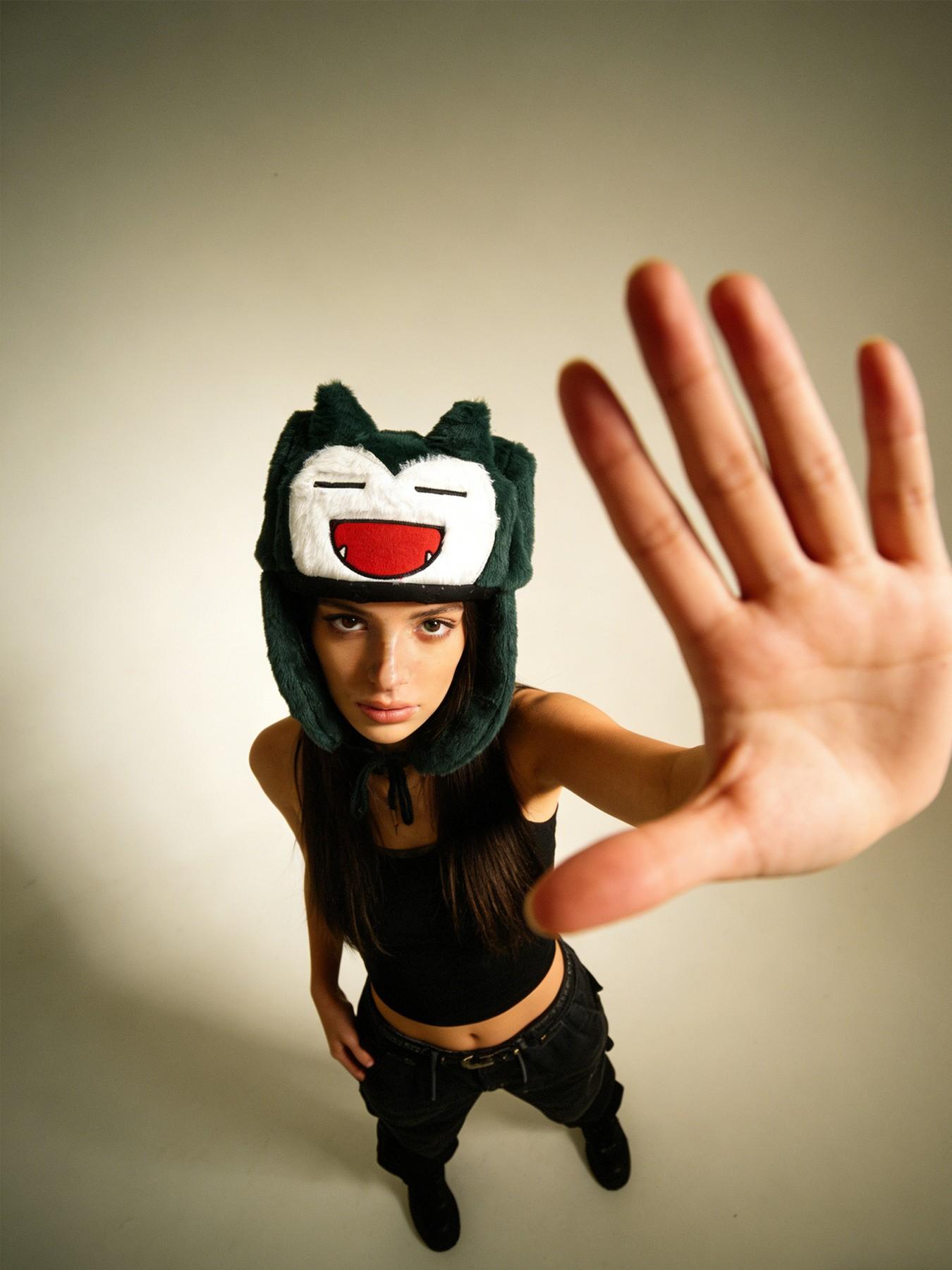 Autumn Winter Fashion Beanie Hat, Warm Cartoon Embroidery Pattern, Unisex Fitted Plush Cap, Street Style, Fall & Winter