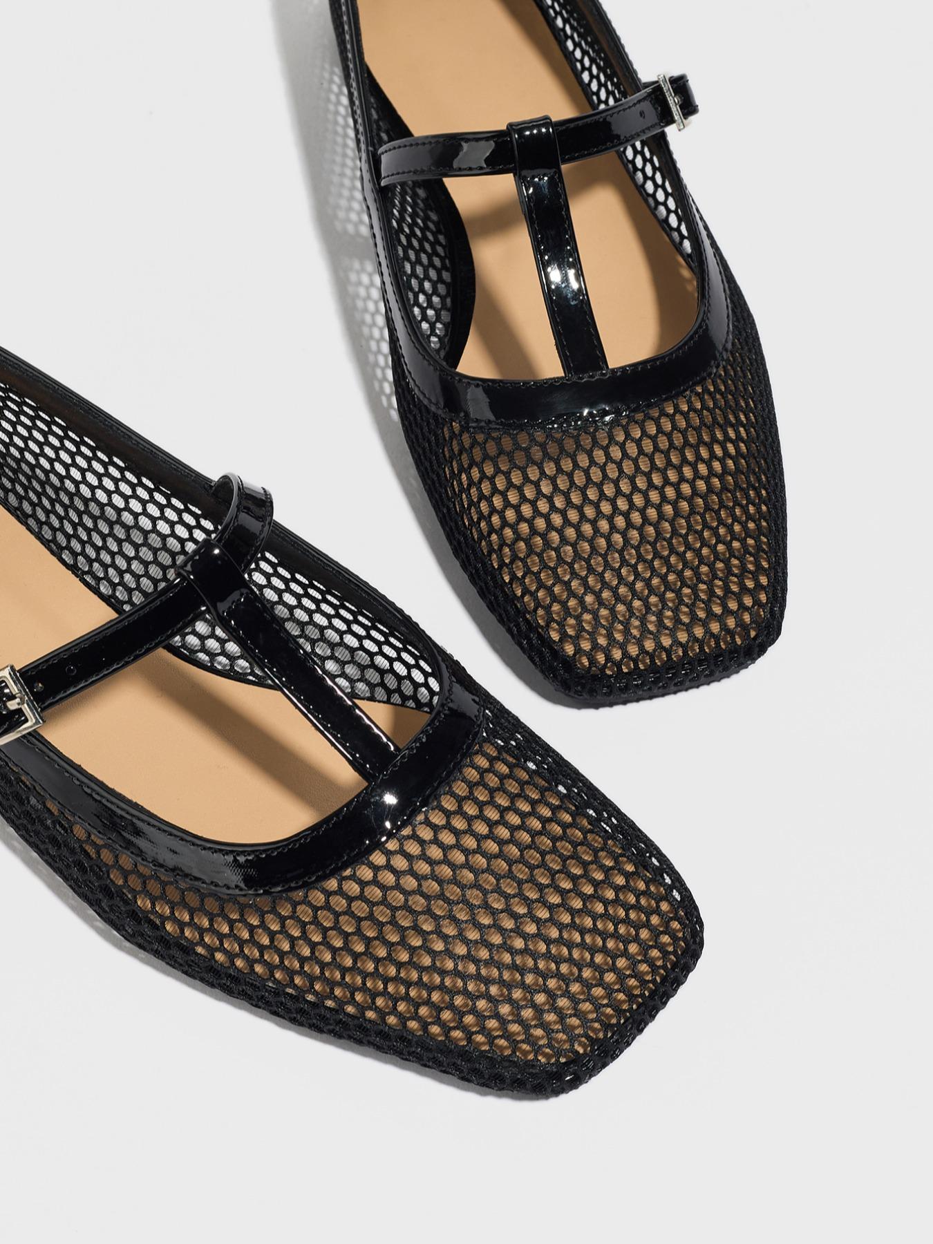 Women's Mesh Slip-On Sandals, Breathable Summer Beach Shoes, Casual Medium Width, Comfortable Rubber Sole, Perfect for Outdoor Activities, Breathable Flats