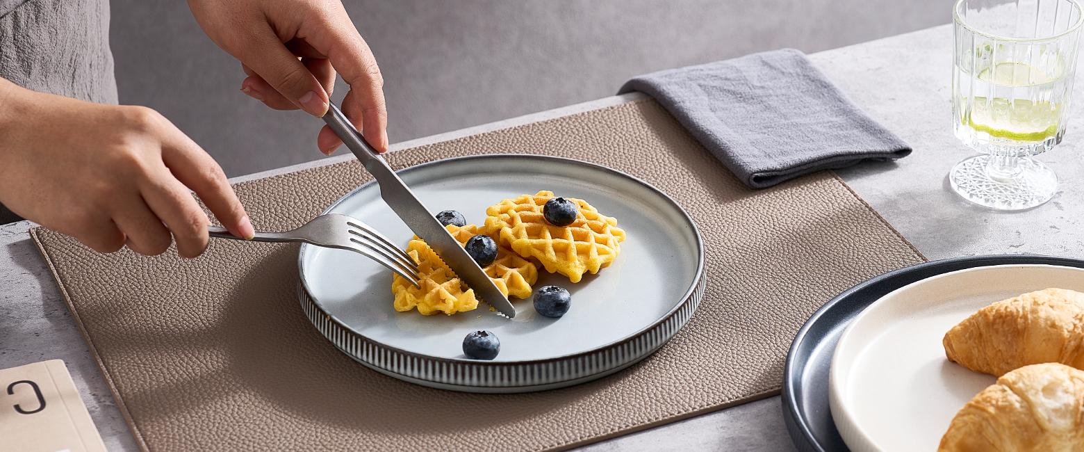 Famiware Star 10'' Stoneware Dinner Plate (Set of 6)