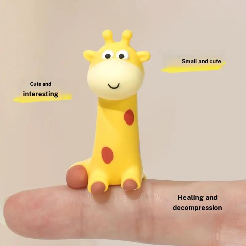 MUNBYN The Conspicuous Giraffe Mini Desk Accessories 2025 New Desk Ornaments Work Partner 4pcs/set Perfect Desktop Decorations for Computer Screens, Office, and Home Decor Black Friday Christmas Gifts