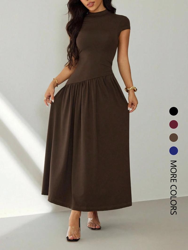 Women's short-sleeved pleated slim-fit casual dress, perfect for dates, parties, clubs, and commuting.