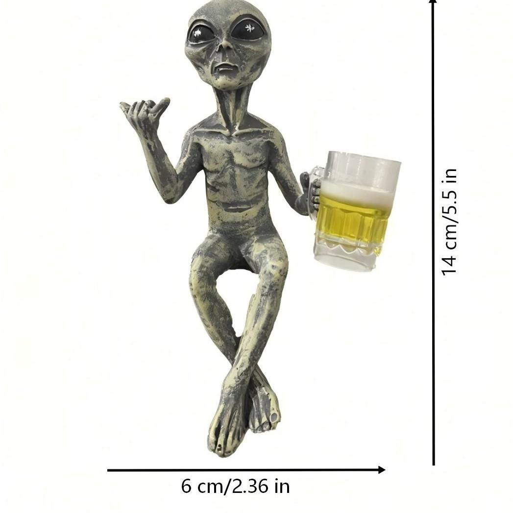 Funny Cute Alien Resin Statue, Ufo Outdoor Garden Decoration, Festive Gift, Unique Garden Statues & Sculptures, Perfect for Holidays