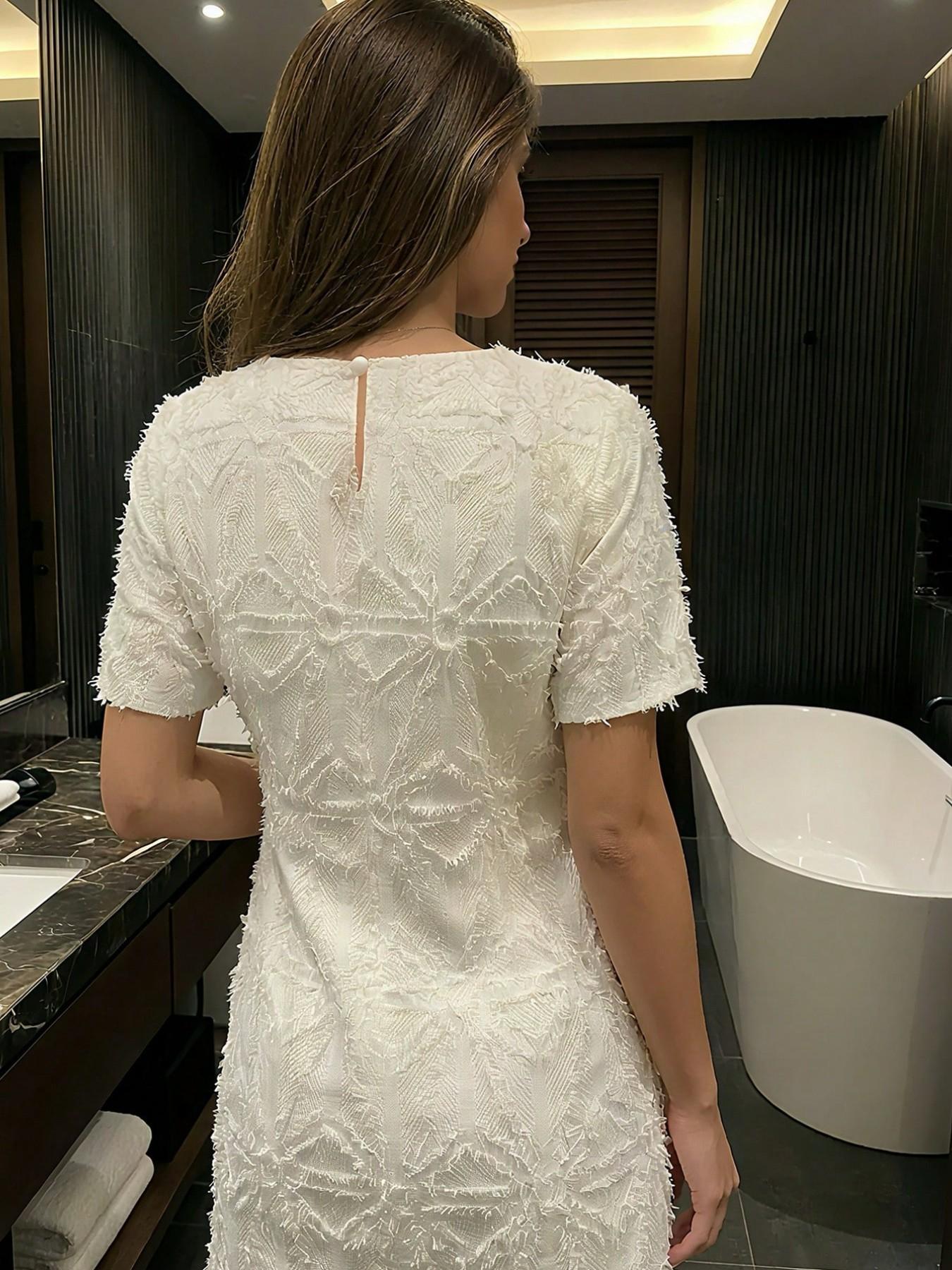 Women's Elegant Embroidered Dress, French Style Summer, High-Quality Medium-Length Casual Wear, Stylish Round Neck Design