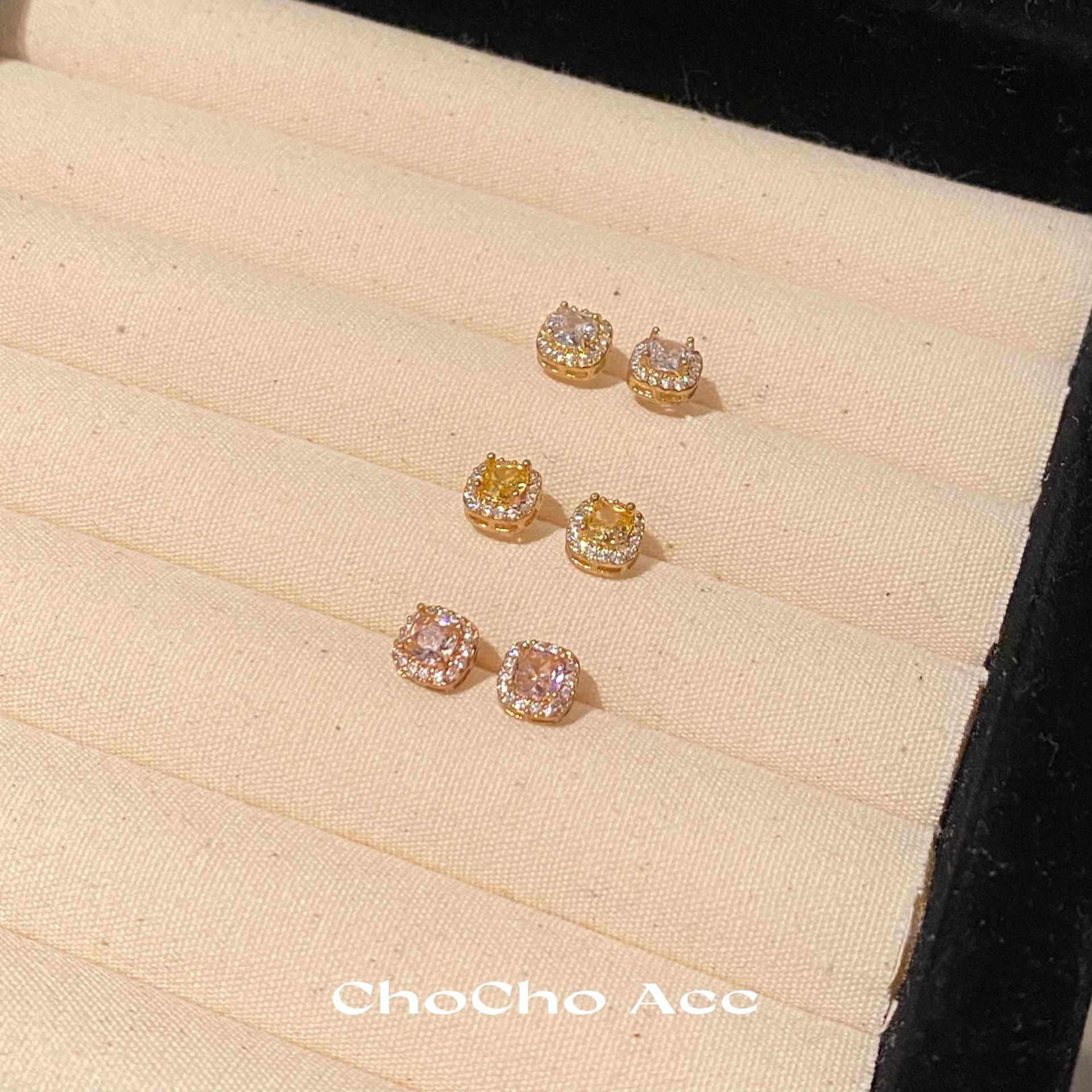 S925 silver needle earrings, no need to remove when sleeping, exquisite and compact sugar cube design, unique and sophisticated, versatile earrings, a gift for women