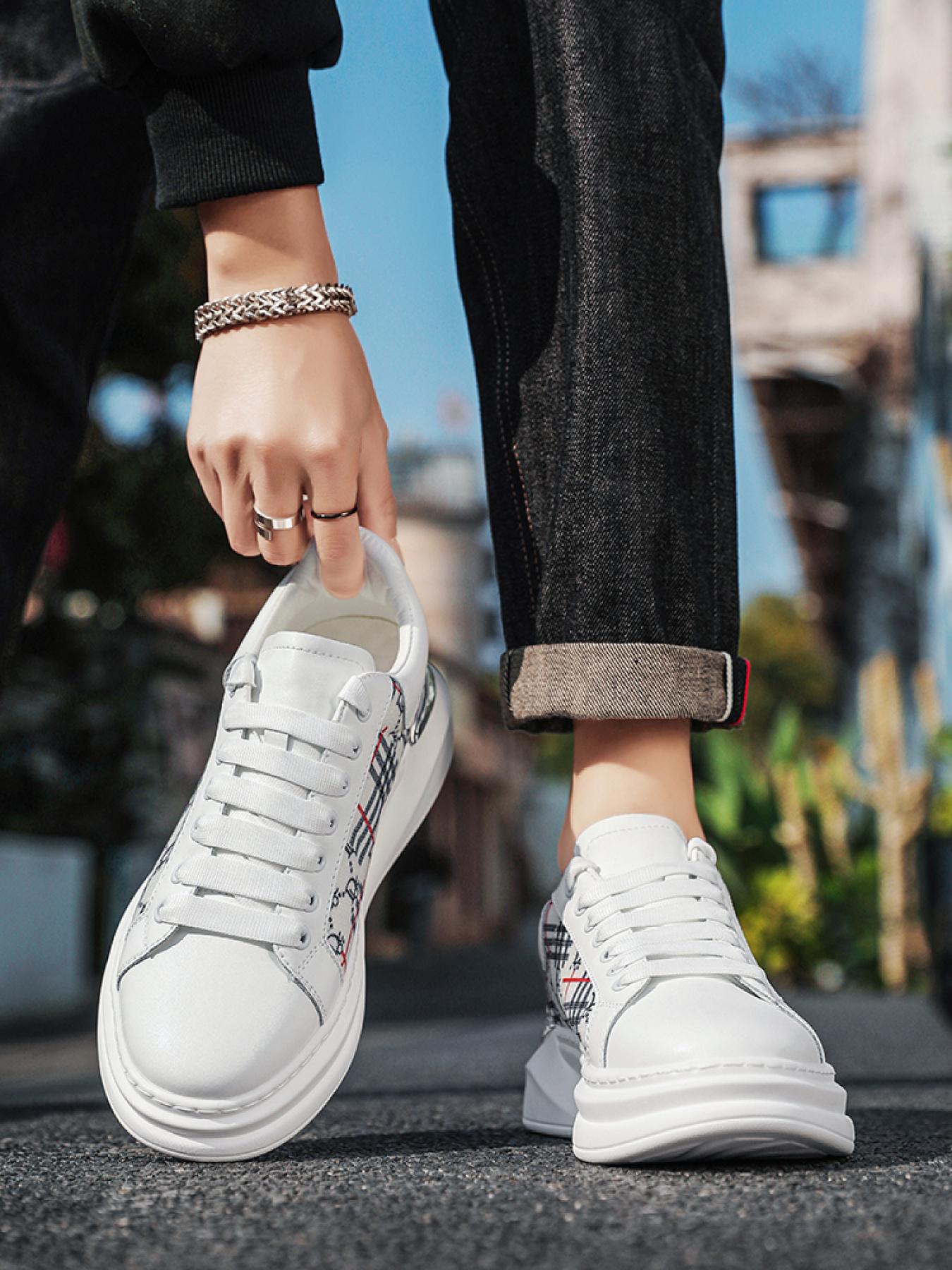 Men's white checkered print thick-soled sneakers, lace-up breathable casual sneakers, trendy versatile height-increasing sports shoes
