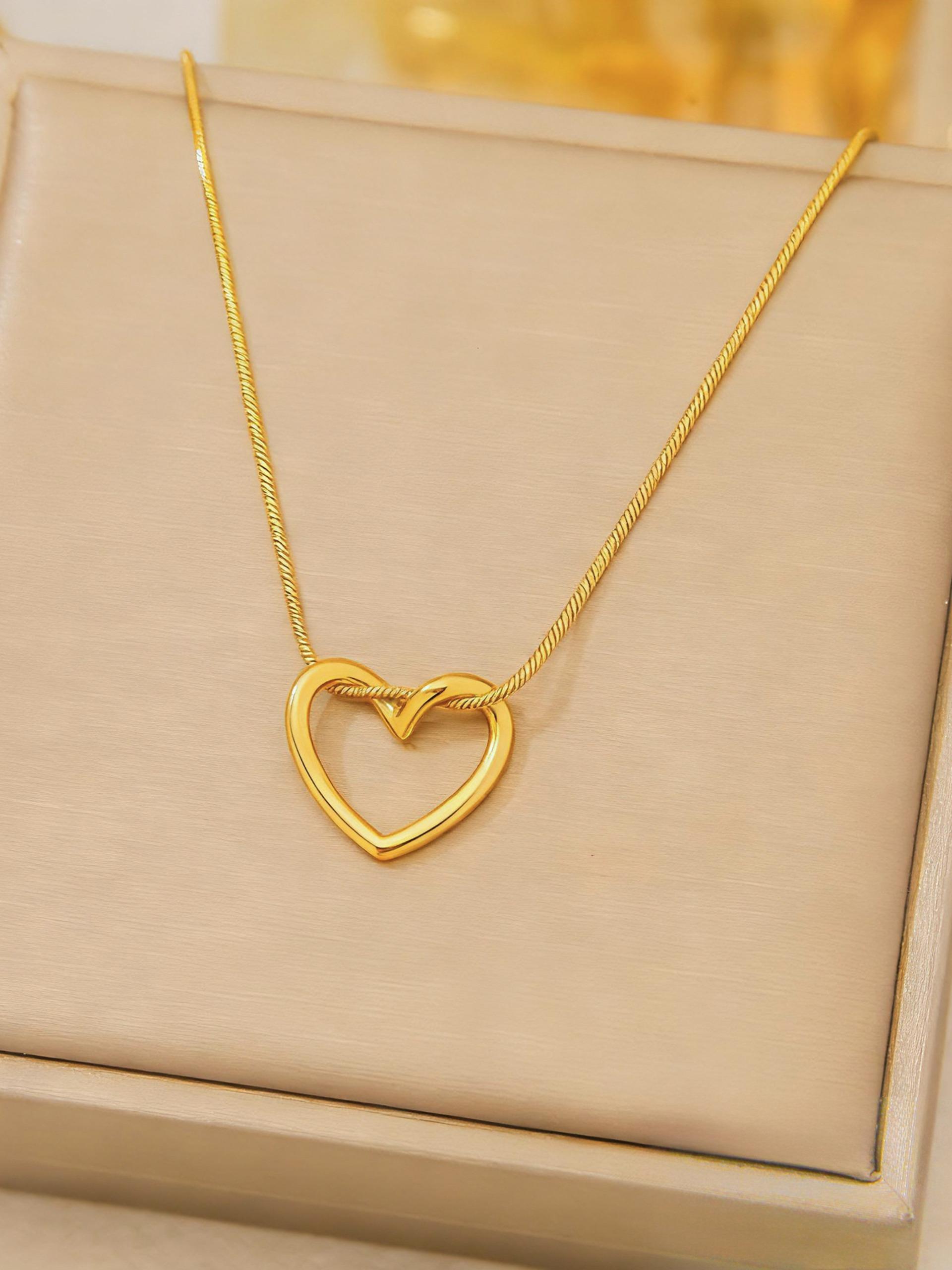 Elegant Hollow Heart Necklace for Women, Durable Titanium Steel Pendant Chain, Perfect Valentine's Day Gift, Versatile Daily Wear Jewelry