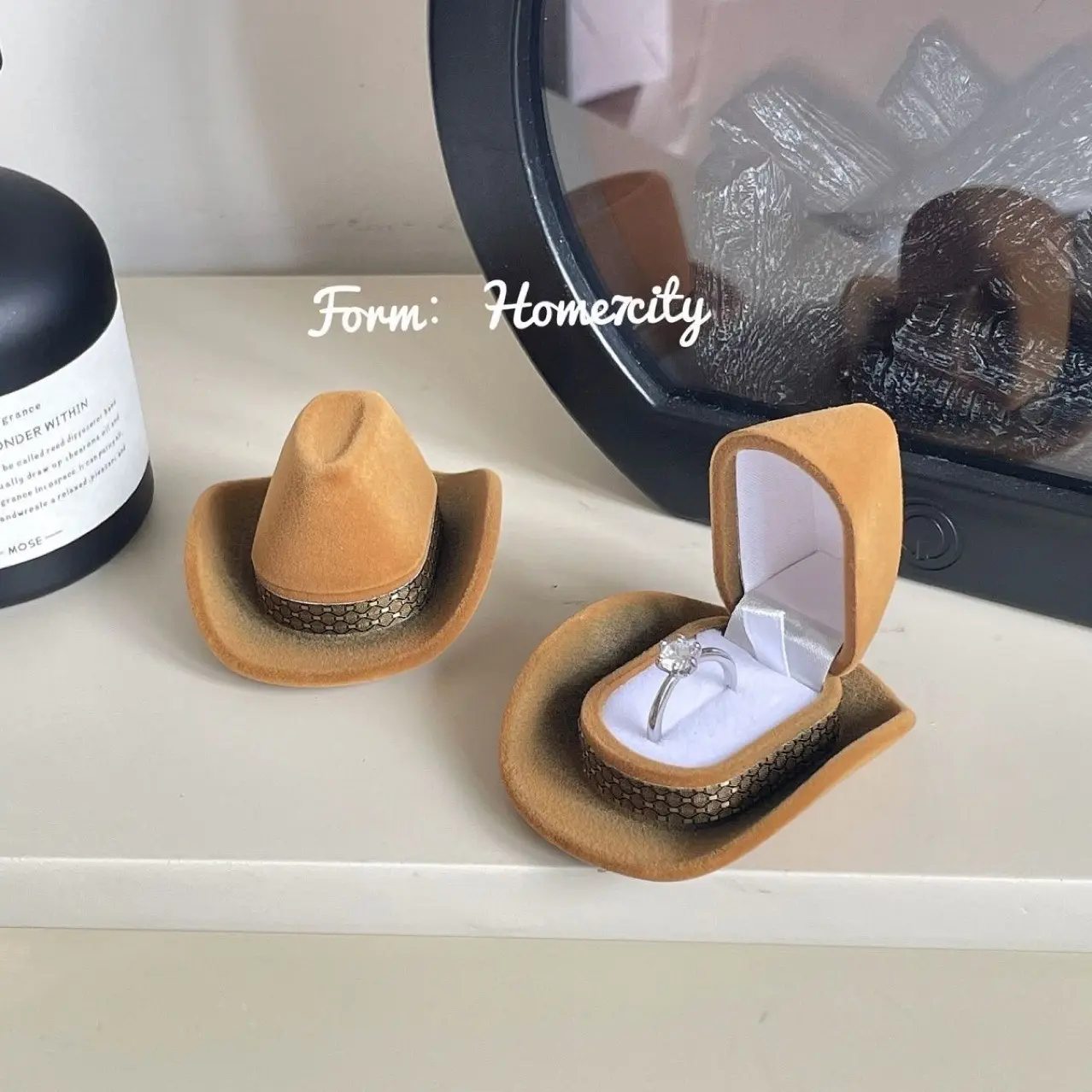 Creative Woody Hat Shaped Ring Box, Jewelry Storage Case, Surprise Gift Box for Valentine's Day & Proposal