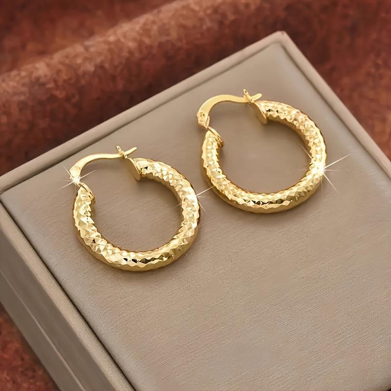 2 Pairs Twisted Round Hoop Earrings, 14K Gold Plated Copper Fashion Ear Jewelry, Unisex Stylish Earrings Ideal for Wedding Party Birthday Gift Daily Wear