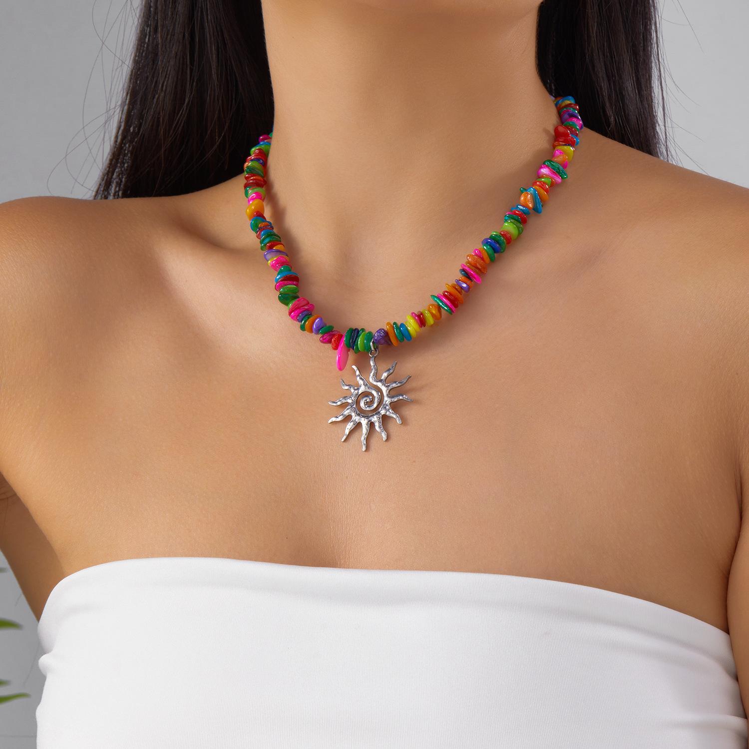 Bohemian Vacation Style Sun Flame Natural Stone Necklace, French Vintage Beaded Pendant Chain, Unique Jewelry Accessory