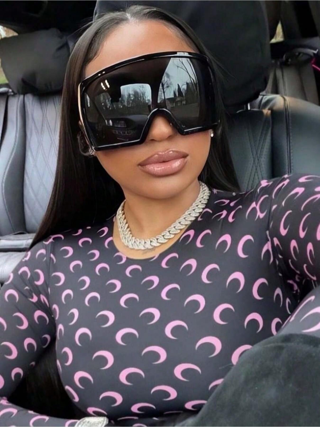 Oversized Futuristic Cyberpunk Aesthetic Style Glasses, Women's Stylish Wraparound Frame, Cool European & American College Vibe, Essential for Back to School, Wraparound Sunglasses, Oversized Trendy Sunglasses