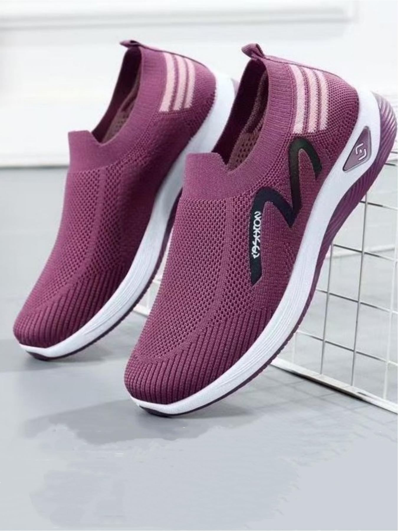 Ladies' casual sports shoes with a woven mesh upper that is breathable and comfortable. The one foot style is easy to put on and take off, suitable for daily commuting, outdoor leisure, running, fitness, hiking and other sports scenes