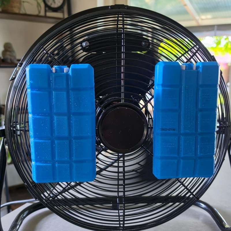 Ice Pack Holder Clip for Fan Mount Attachment Home Cooling Summer Heat Relief Air Flow Enhancer