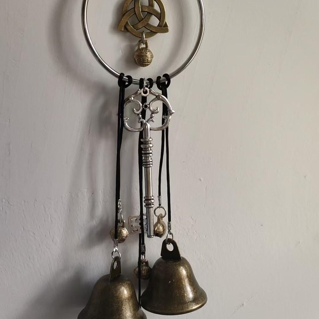 Handmade Iron Witch Bell Wind Chime, Outdoor Waterproof, Rustic Metal Hanging Ornament, Durable Home Garden Decor, Perfect Gift for Holidays