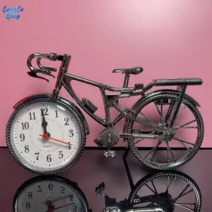 Vintage Bicycle Alarm Clock, Retro Creative Desk Clock, Classic Tabletop Timepiece for Bedroom, Office & Home Decor, Decorative Bedside Clock with Nostalgic Style