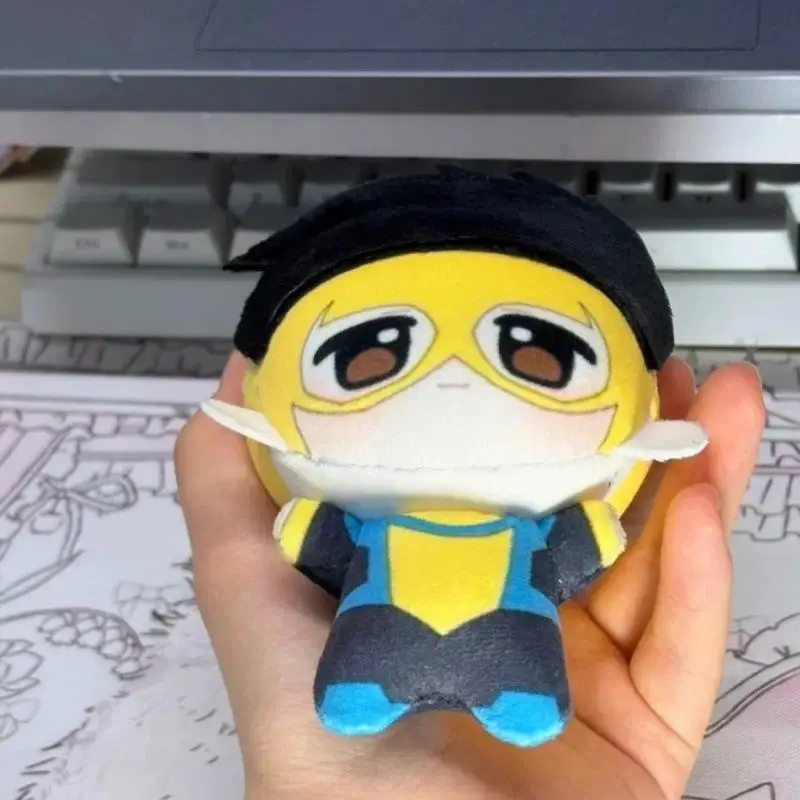 10cm Stuffed Invincible Mark Grayson Plushie Toys Peripherals Plush Dolls Backpack Decorative Pendant Keychain Holiday Gifts