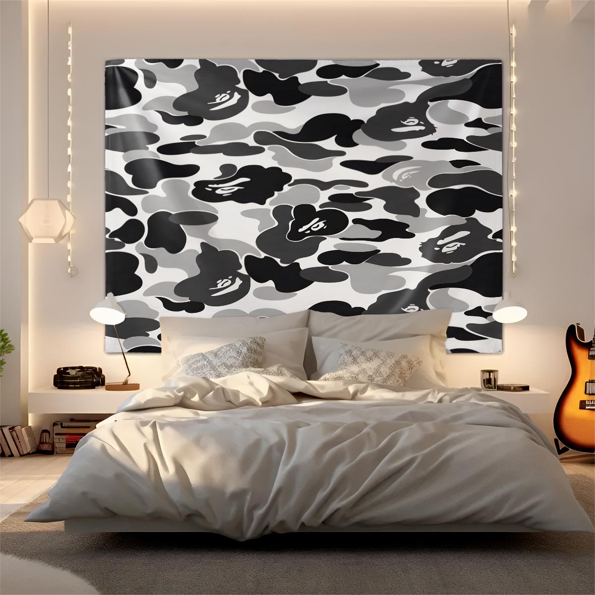 Camo Print Tapestry, Streetwear Style Wall Decor, Soft Fabric, Easy to Hang, Ideal for Background Decoration in Bedroom and Living Room for Trendy Youth, Perfect Gift for Family and Friends
