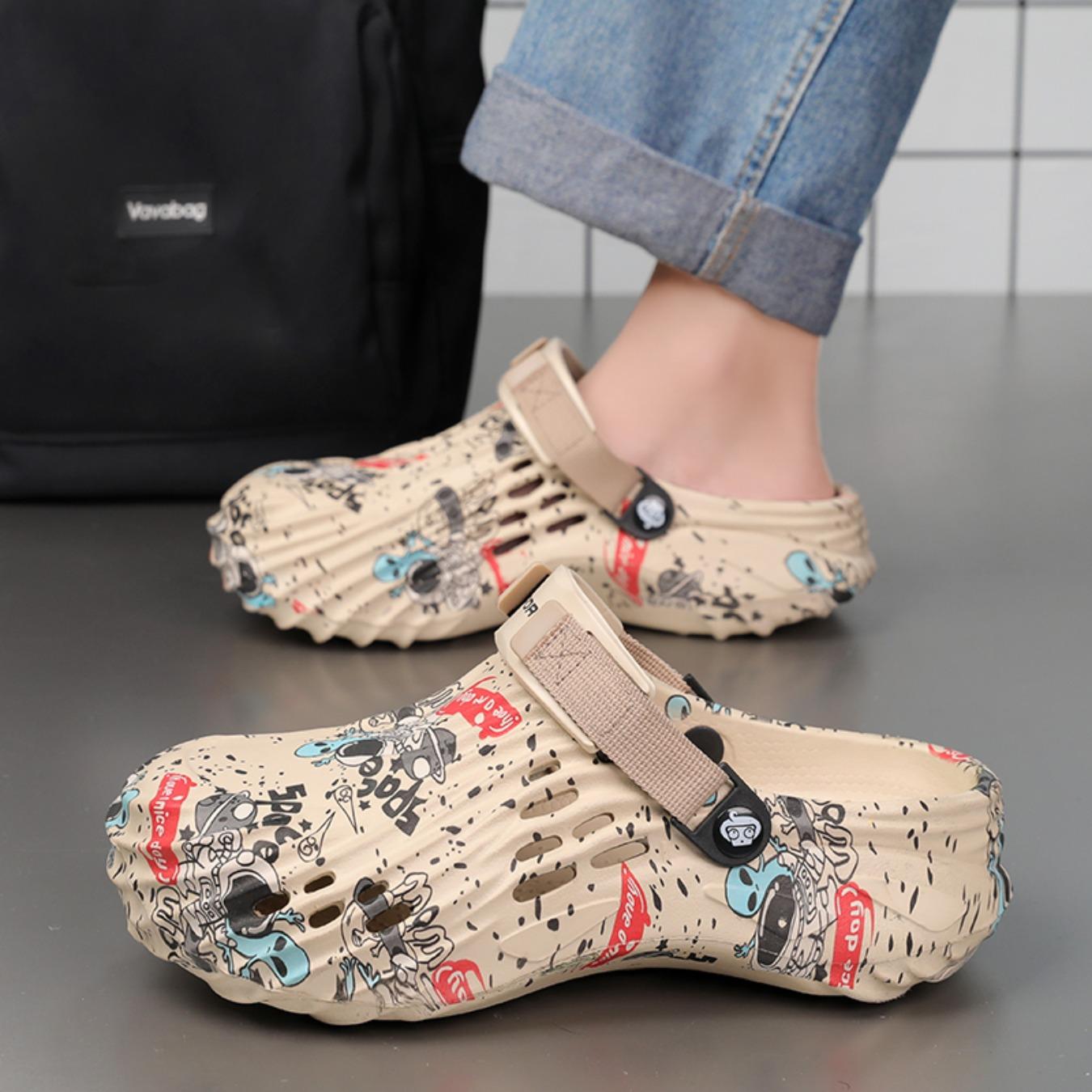 Men's Cave Shoes 2026 New Summer Outdoor Beach Shoes Sports Baotou Slippers Soft Sole Comfortable Wade Sandals