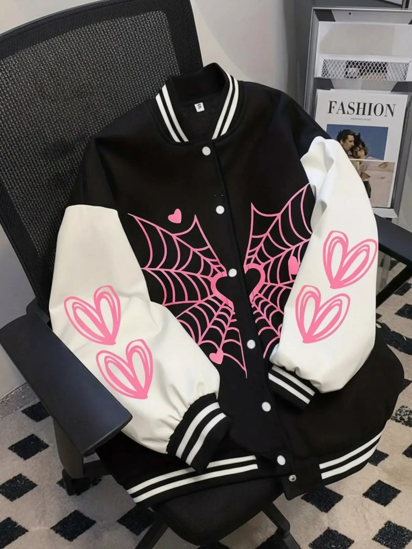 Women Fleece Lined Varsity Jacket Pink Spider Web Heart Graphic Print Color Block Baseball Coat Y2K Goth Streetwear Outerwear