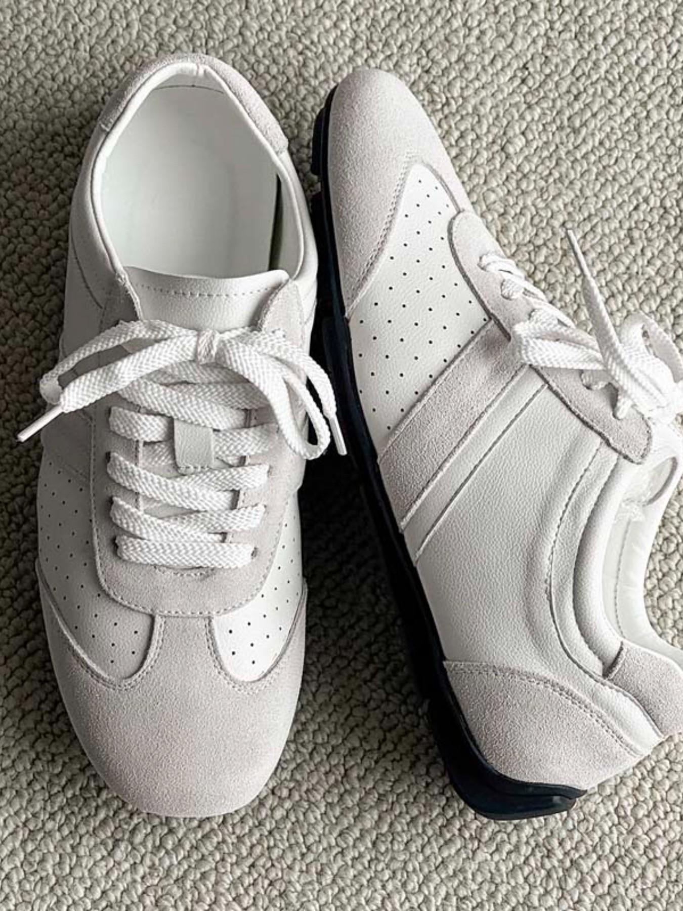 Men's Casual Leather Sneakers, Breathable Perforated Design, Low Top Lace-Up Shoes, Retro Style, Vintage Casual Shoes, Sizes 38-46, Ideal for Daily Wear, Flat Trainers