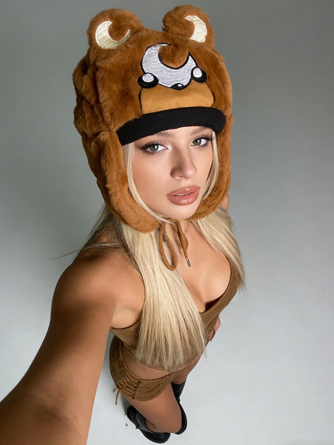 Autumn Winter Fashion Beanie Hat, Warm Cartoon Embroidery Pattern, Unisex Fitted Plush Cap, Street Style, Fall & Winter