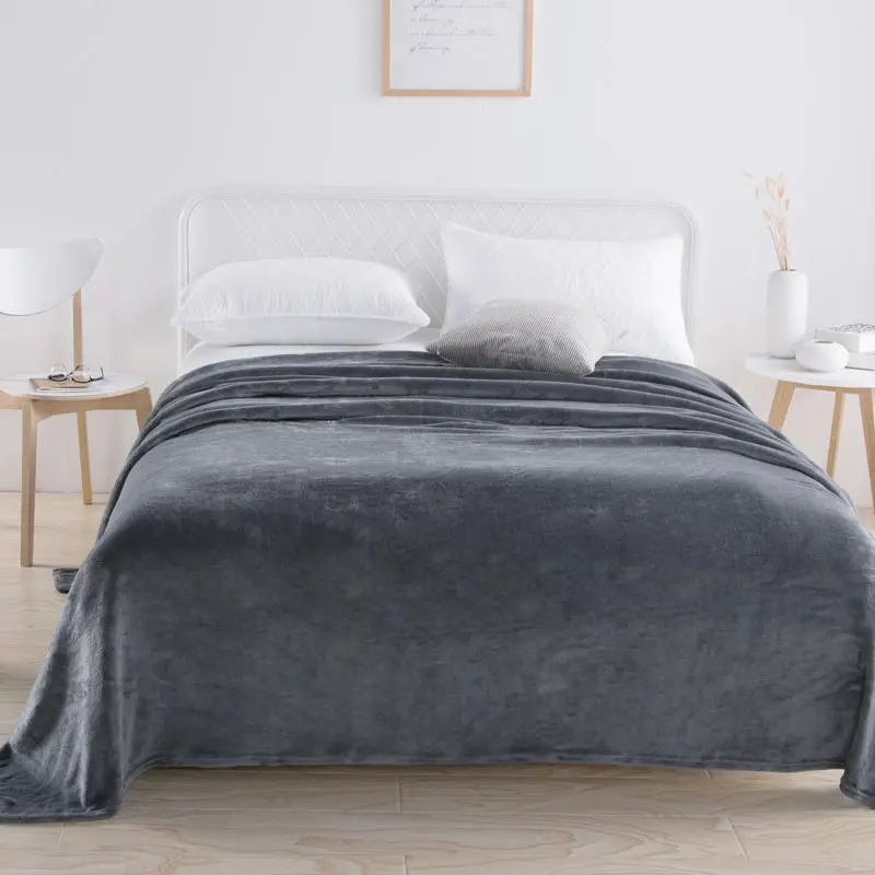 Solid Color Flannel Fleece Throw Blanket, Soft Cozy Lightweight Bed Blanket for Sofa Couch Bedroom, 3 Sizes 3 Colors, All Season Warm Blanket for Travel Camping
