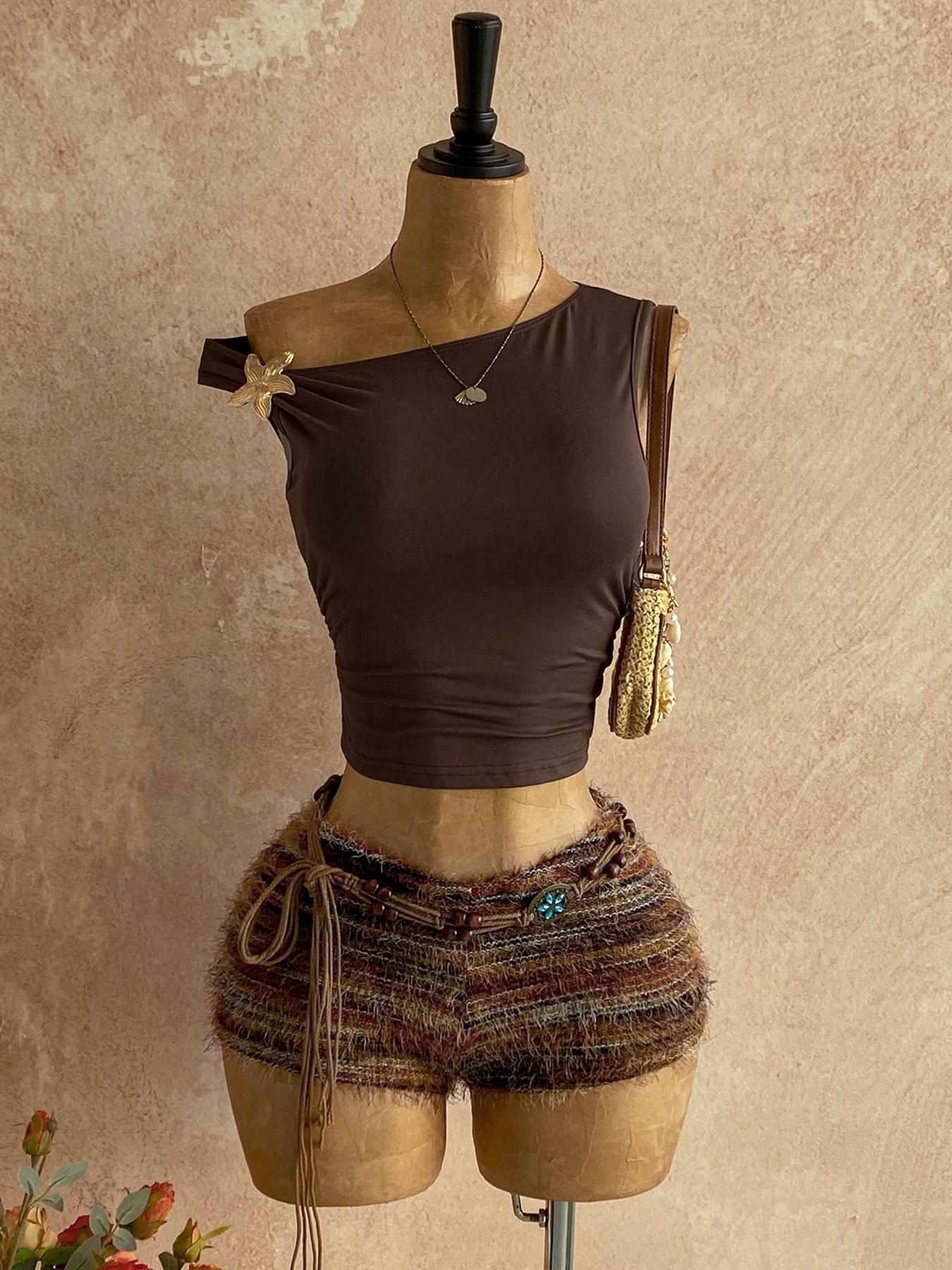 Y2K Aesthetic Casual One-Shoulder Metallic Accent Crop Top & Vintage Fringe Tweed Shorts Set