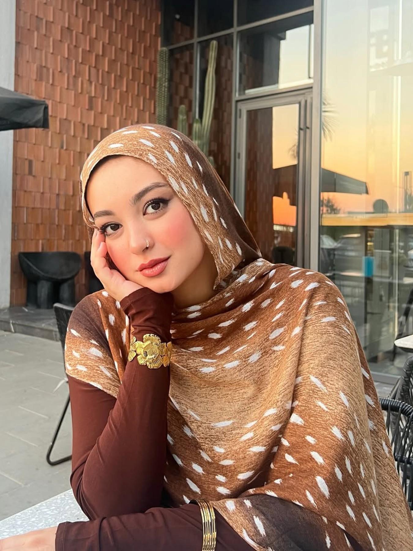 Watercolor Deer Spot Gradient Printed Scarf, Casual Fashionable Women's Lightweight Single-Sided Material, All Seasons Travel Daily Wear