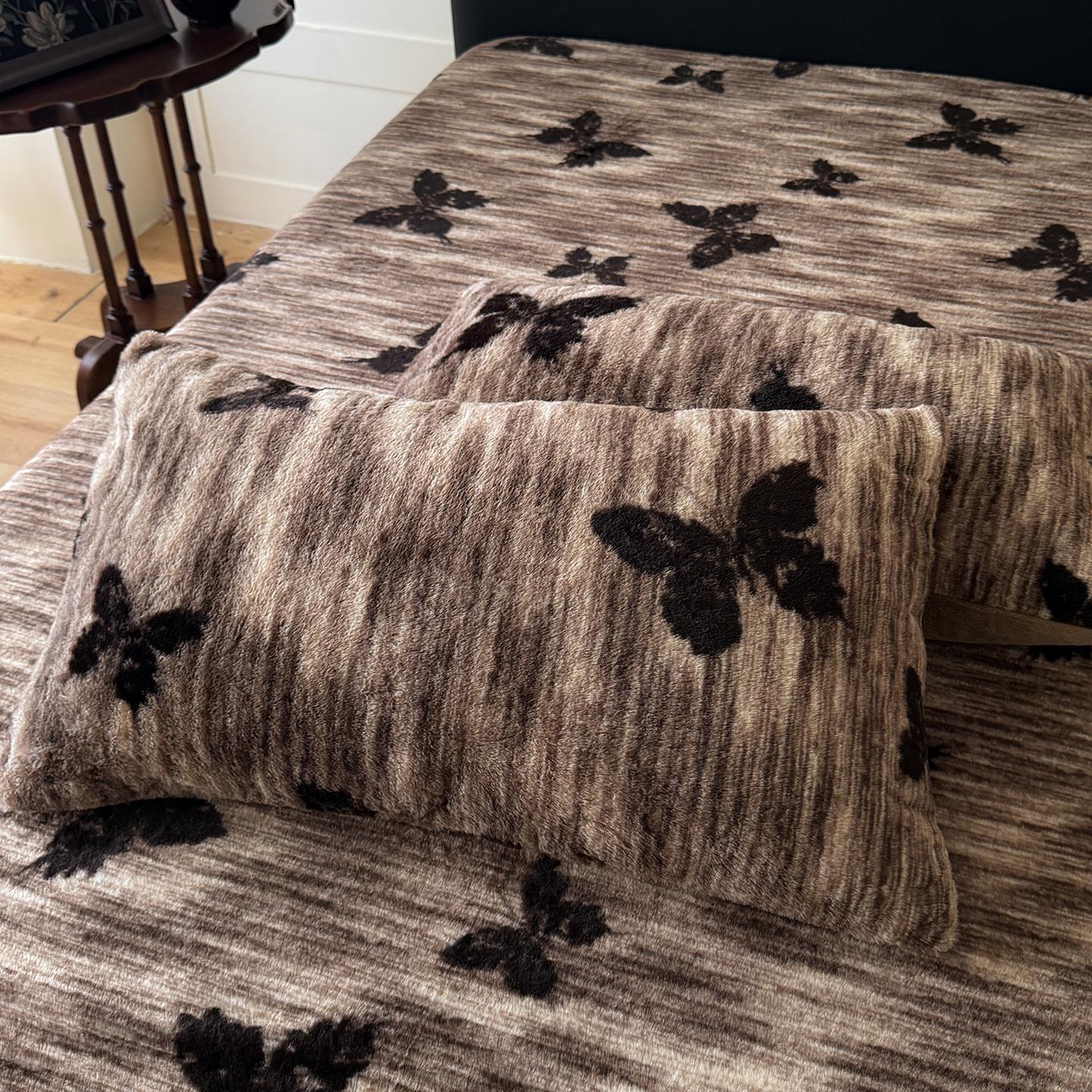 Faux Rabbit Fur Leopard, Tiger & Butterfly Fitted Sheet 3-Piece Set – Luxurious, Soft & Warm Solid Color Bedding, Premium Set (Includes 1 Fitted Sheet + 1/2 Pillowcases), All-Season, Bed Sheets, Perfect for Bedroom, Dorm, Sofa, Cozy Christmas Gift