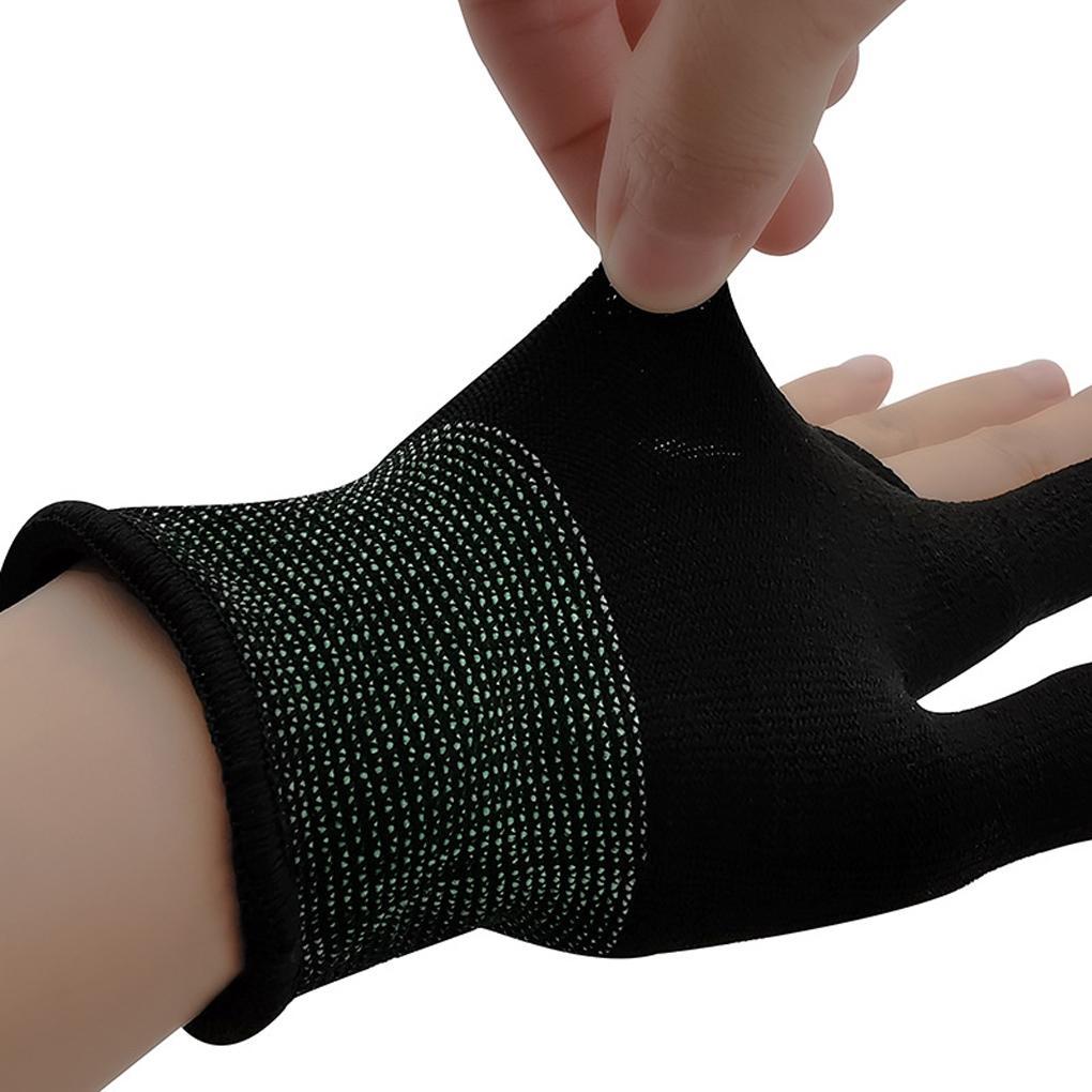 Gaming Gloves Bundle — 1 Pair Touch Screen Gloves + 2 Pairs Finger Sleeves, Anti-Sweat Breathable Conductive Set, High Sensitivity Mobile Game Controller Grip for PUBG CODM MLBB, Compatible with iPhone Samsung iPad All Smartphones