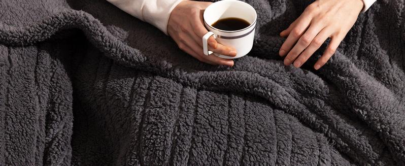 【Best Gift】Christmas Gift Pick - Double-Sided Sherpa Electric Heated Blanket 6 Fast Heating Levels | 2-4H Auto-Off & Overheat Protection | Machine Washable 【Best Gift】Christmas Gift Pick - Double-Sided Sherpa Electric Heated Blanket 6 Fast Heating Levels | 2-4H Auto-Off & Overheat Protection | Machine Washable